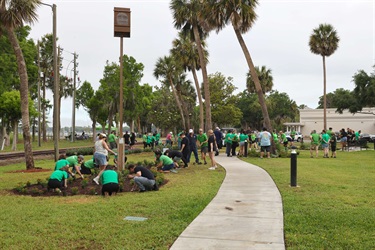 Group of all volunteers