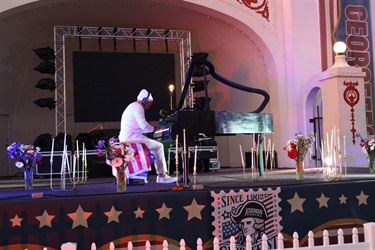 MindTravel “Silent” Piano Experience.  