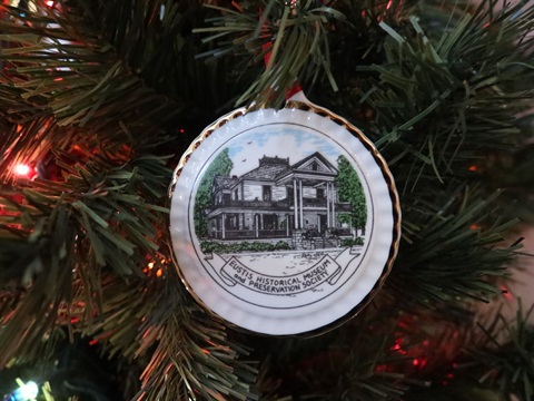 City of Eustis 2023 Clifford House Ornament